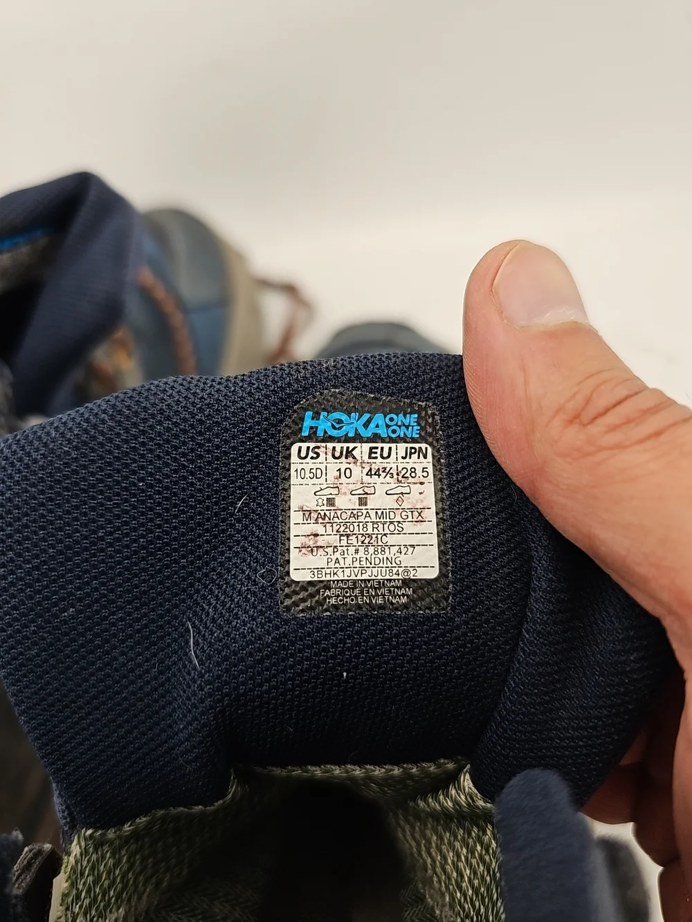 Hoka versatile anacapa